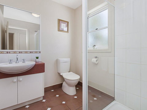 MOYNE VIEWS NO. 2 - Winery Find 3