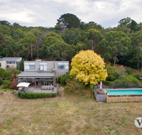 Myers Road Retreat Plus Guest House - Winery Find