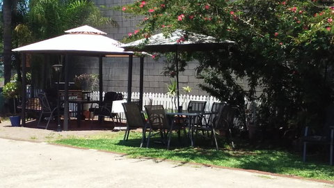 Nambour Central Motel - Winery Find 2
