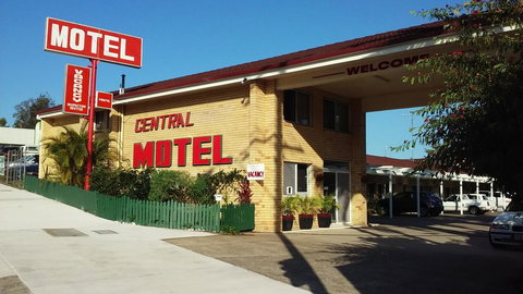 Nambour Central Motel - Winery Find 0