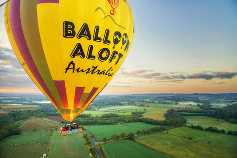 Narellan Motor Inn - Winery Find 1