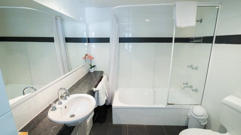 Dowler Apartments Subiaco - Winery Find 13
