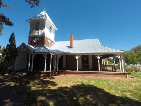 Busselton Ithaca Motel - Winery Find 4