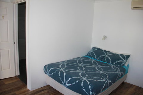 Busselton Ithaca Motel - Winery Find 41