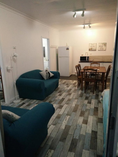 Busselton Ithaca Motel - Winery Find 26