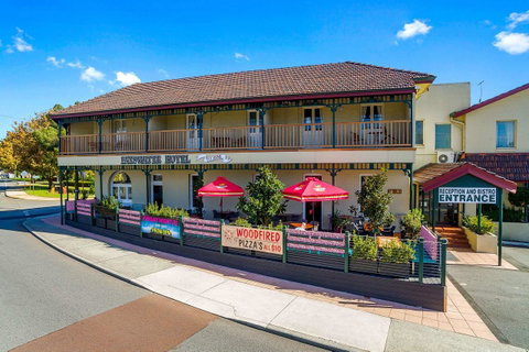 Quality Hotel Bayswater - Winery Find 24
