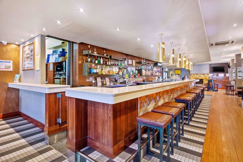 Quality Hotel Bayswater - Winery Find 25