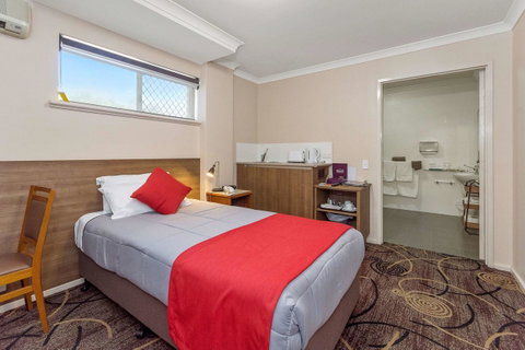 Quality Hotel Bayswater - Winery Find 18