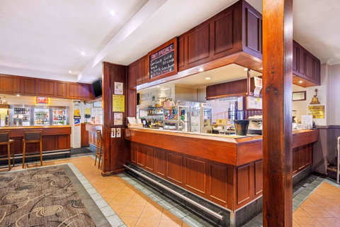 Quality Hotel Bayswater - Winery Find 23
