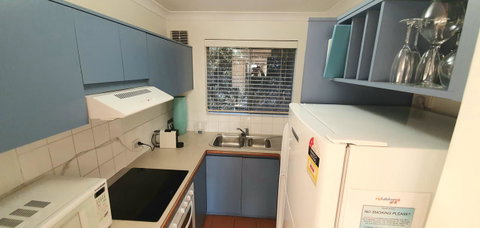 Scarborough Beach Front Resort - Shell Ten - Winery Find 4