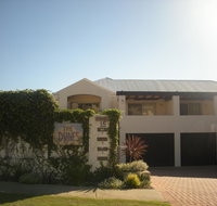Dunes Scarborough Beach - Winery Find