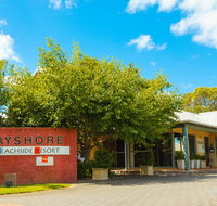Bayshore Beachside Resort - Winery Find