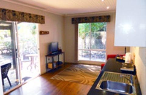 Margaret River Hideaway & Farmstay - Winery Find 35