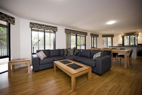 Margaret River Hideaway & Farmstay - Winery Find 3
