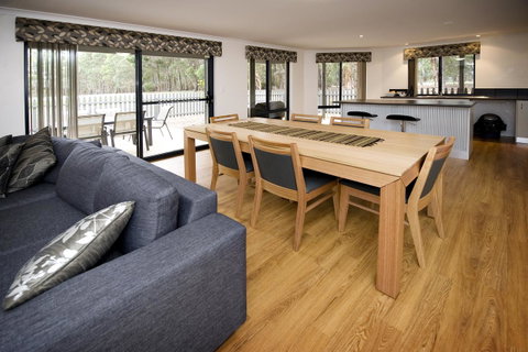 Margaret River Hideaway & Farmstay - Winery Find 1