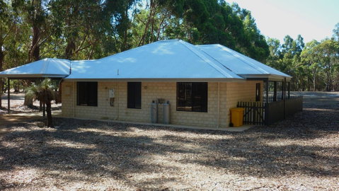 Margaret River Hideaway & Farmstay - Winery Find 7