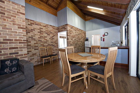 Margaret River Hideaway & Farmstay - Winery Find 13