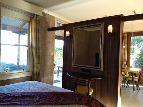 Hotham Ridge Estate - Winery Find 23