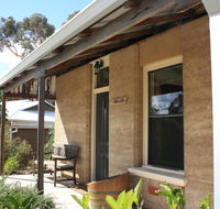 Hotham Ridge Winery and Cottages - Winery Find