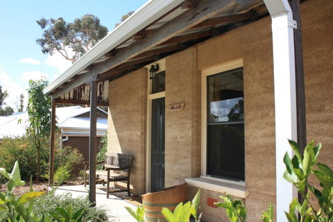 Hotham Ridge Estate - Winery Find 0