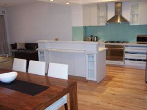 West End District Apartments - Winery Find 18
