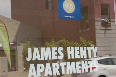 West End District Apartments - Winery Find 9