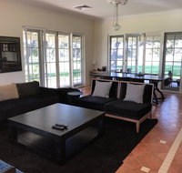 Caves Road Guest Houses - Winery Find