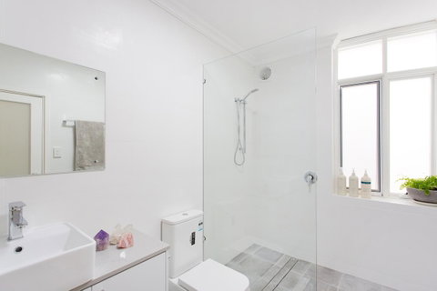 Stay Fresh - Fremantle CBD - Winery Find 14