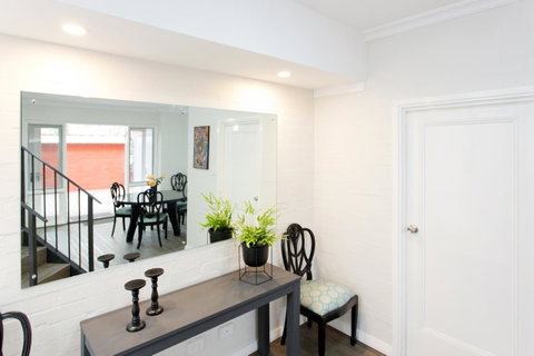 Stay Fresh - Fremantle CBD - Winery Find 8
