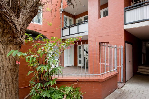 Stay Fresh - Fremantle CBD - Winery Find 22