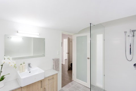 Stay Fresh - Fremantle CBD - Winery Find 17