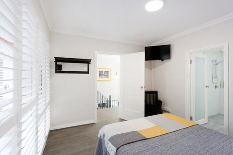 Stay Fresh - Fremantle CBD - Winery Find 16