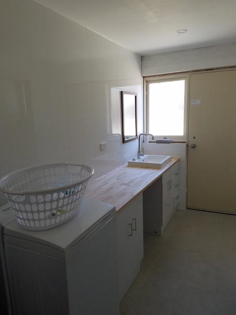 Kalbarri Seaview Villas - Winery Find 1