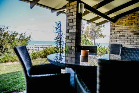 Geraldton Holliday Villas - Winery Find 5