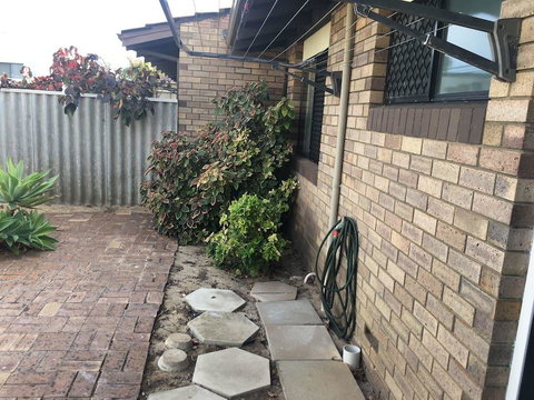 Geraldton Holliday Villas - Winery Find 38