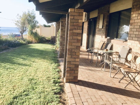 Geraldton Holliday Villas - Winery Find 30