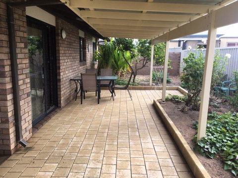 Geraldton Holliday Villas - Winery Find 37