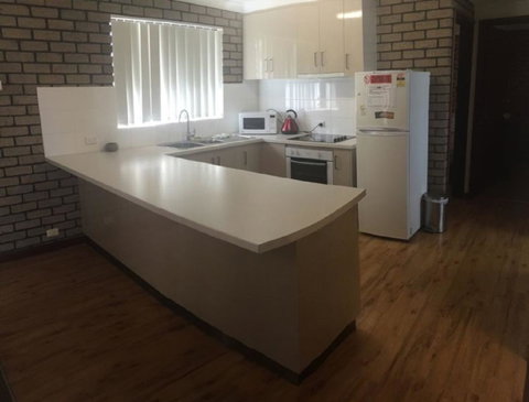 Geraldton Holliday Villas - Winery Find 21