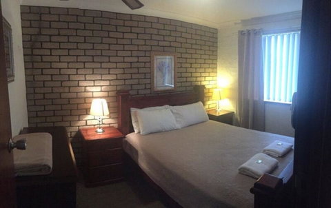 Geraldton Holliday Villas - Winery Find 19