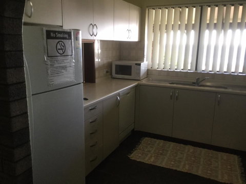 Geraldton Holliday Villas - Winery Find 32