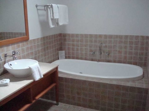 Presidential Bungalow - Winery Find 3