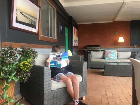 Esperance Central Accommodation - Winery Find 5