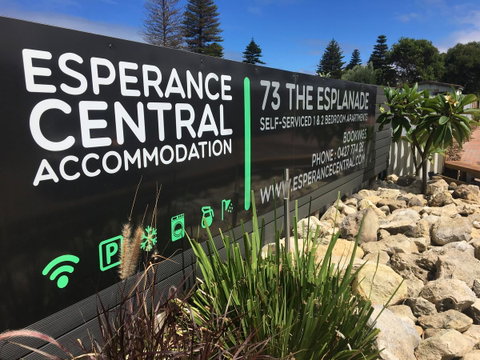Esperance Central Accommodation - Winery Find 4