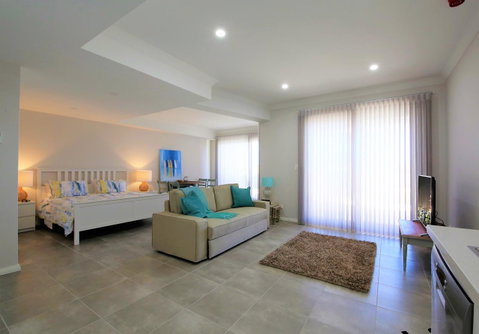 Studio Style Mindarie Marina - Winery Find 4