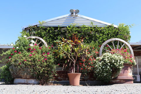 Kendenup Cottages And Lodge - Winery Find 34