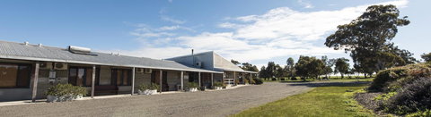Kendenup Cottages And Lodge - Winery Find 43