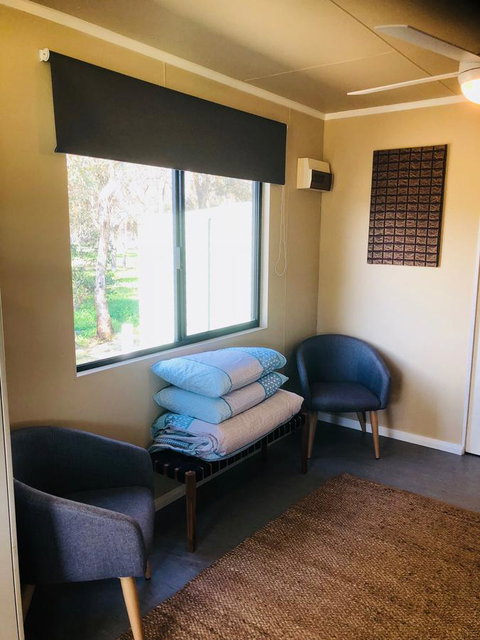 Kendenup Cottages And Lodge - Winery Find 7