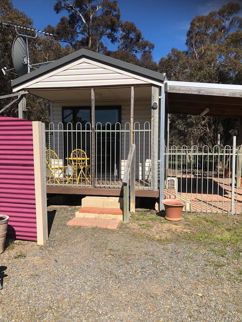 Kendenup Cottages And Lodge - Winery Find 1