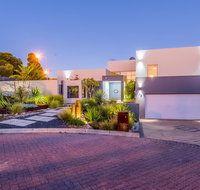 Perth Luxury Accommodation - Winery Find