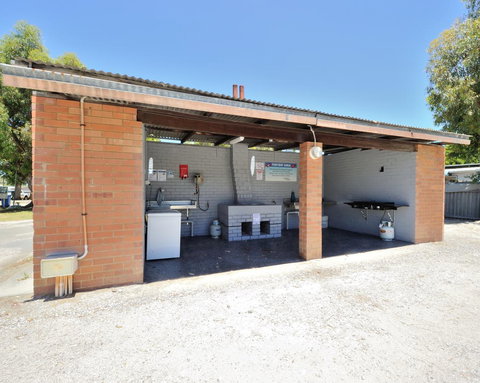 Mandurah Coastal Holiday Park - Winery Find 37